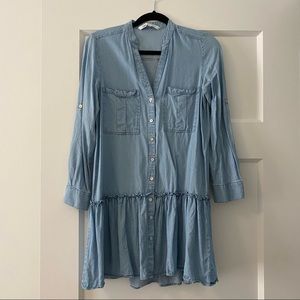 ☘️ 3/$45 - Zara Chambray dress